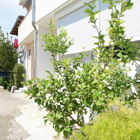 Relax 1 Apartment Pakostane Luaran gambar